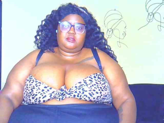 Model: BellyGoddess