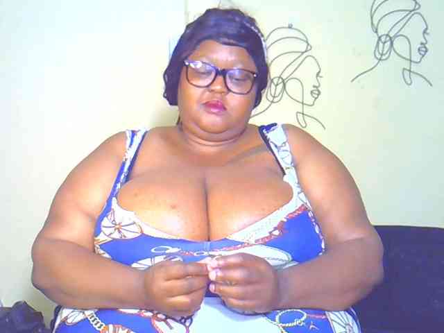 BellyGoddess webcam