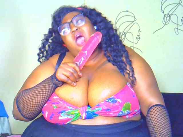 BellyGoddess webcam