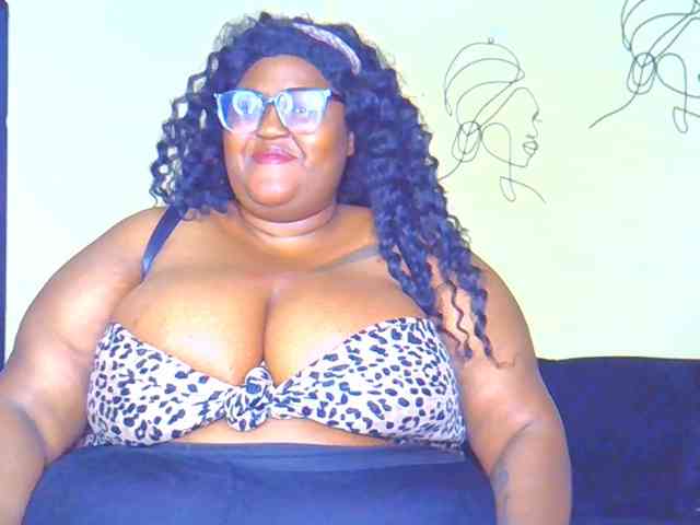 BellyGoddess webcam