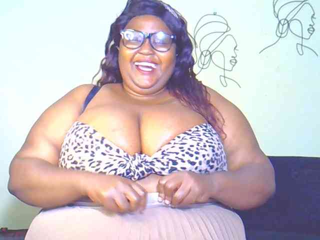 BellyGoddess webcam