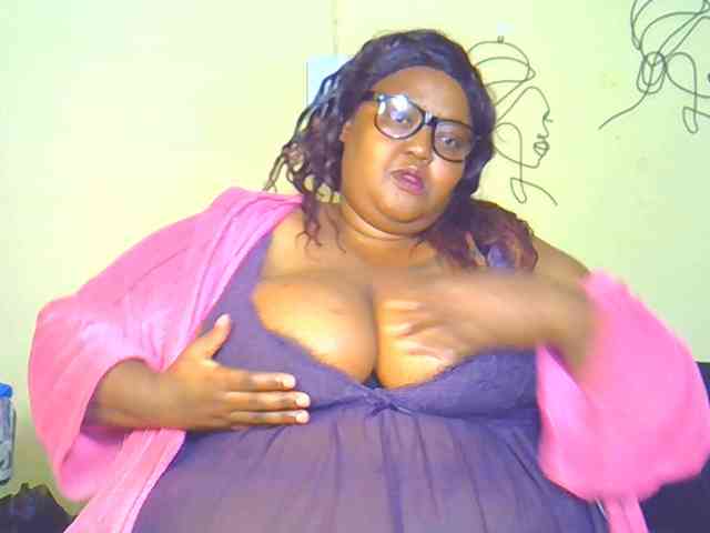 BellyGoddess webcam