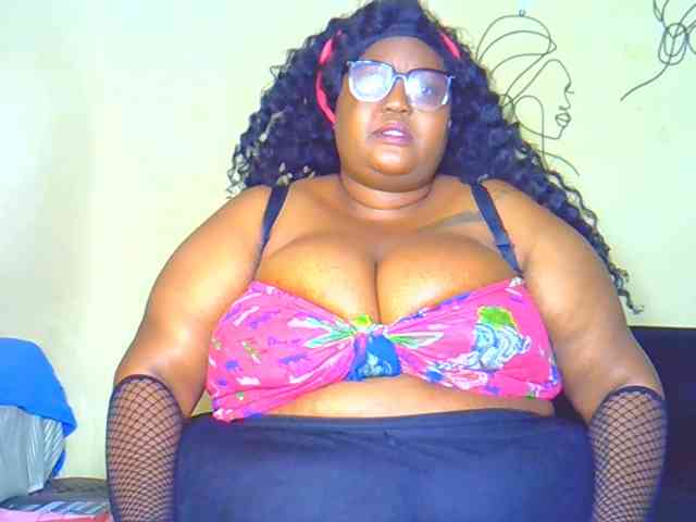BellyGoddess webcam