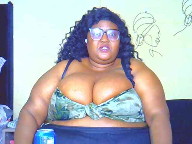 BellyGoddess webcam