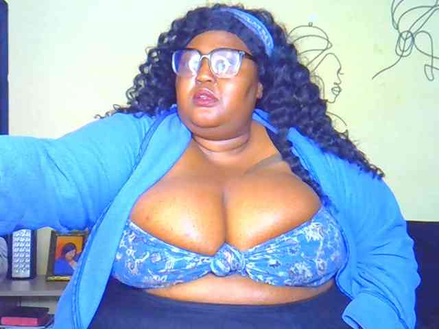 BellyGoddess webcam
