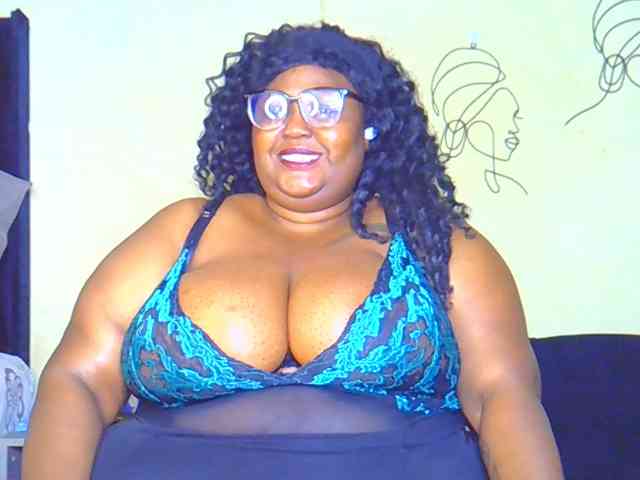 BellyGoddess webcam
