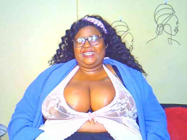 BellyGoddess webcam