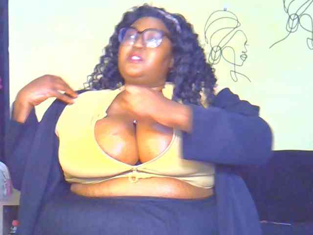 BellyGoddess webcam