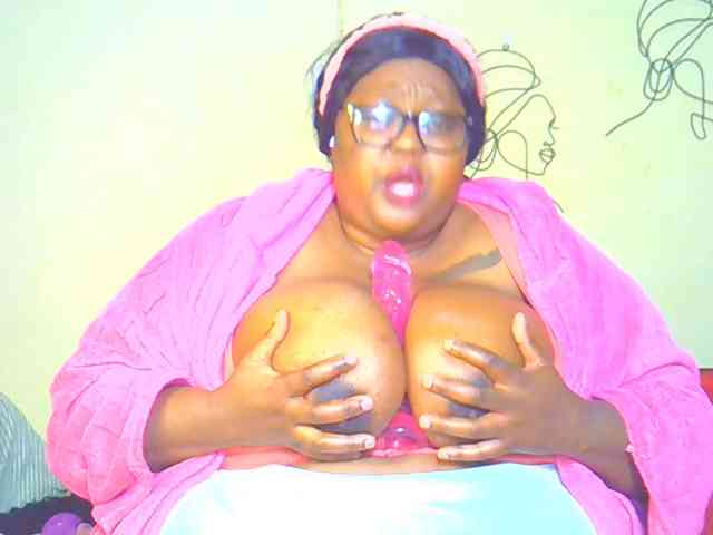 BellyGoddess webcam