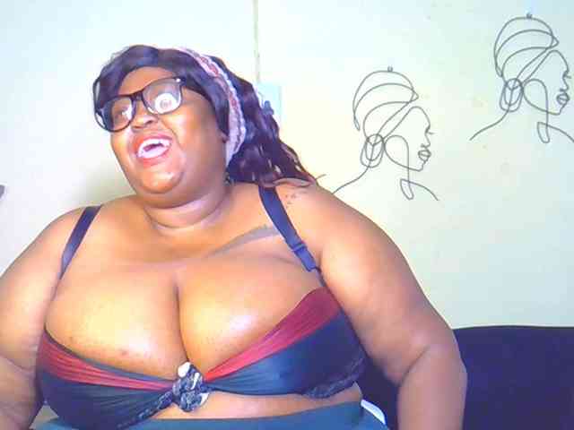BellyGoddess webcam