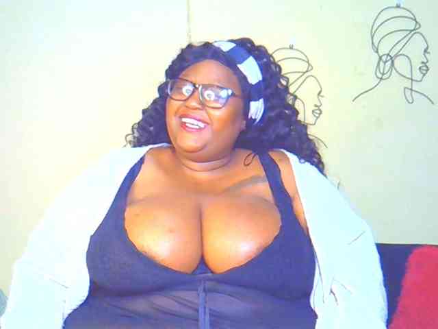 BellyGoddess webcam