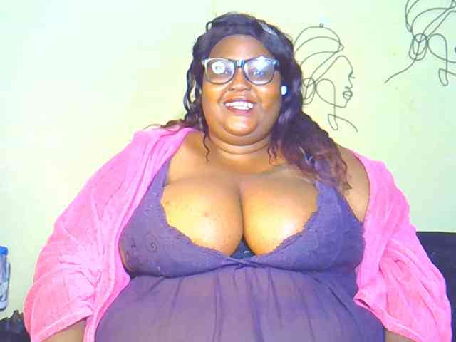 BellyGoddess webcam