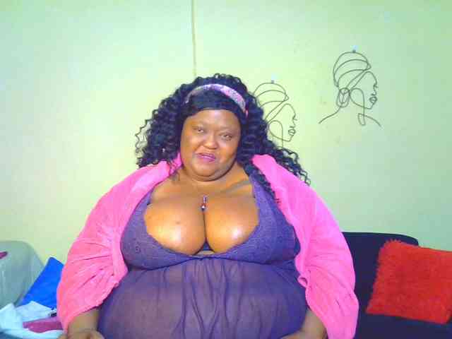 BellyGoddess webcam