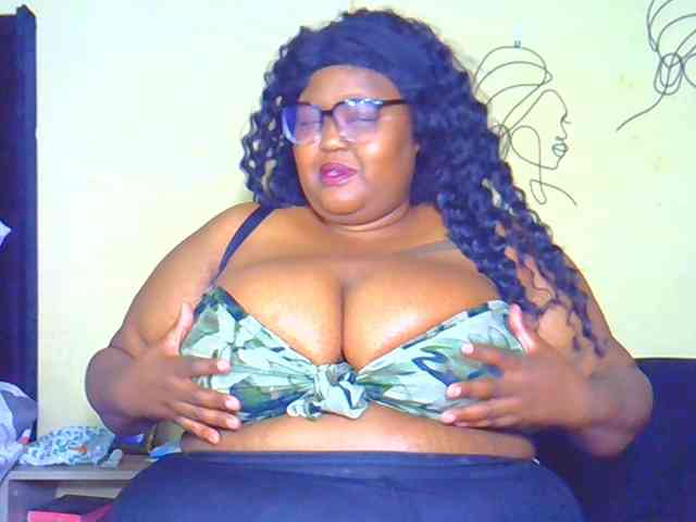BellyGoddess webcam