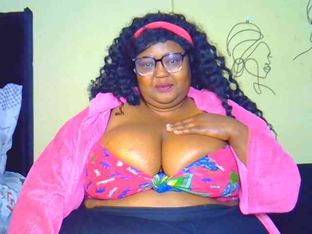BellyGoddess webcam