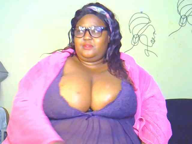 BellyGoddess webcam