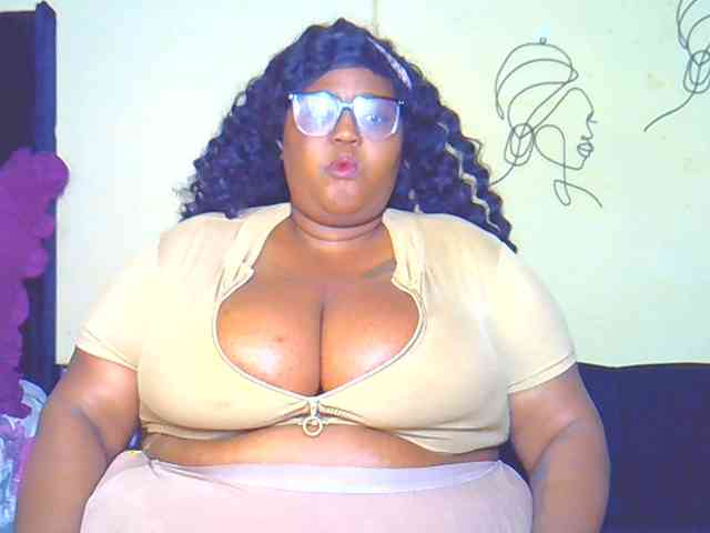 BellyGoddess webcam