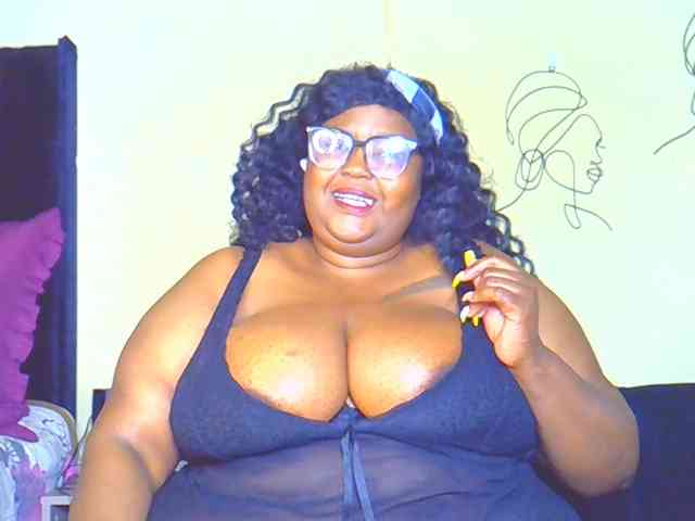 BellyGoddess webcam
