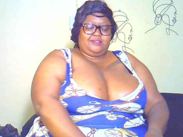 BellyGoddess webcam