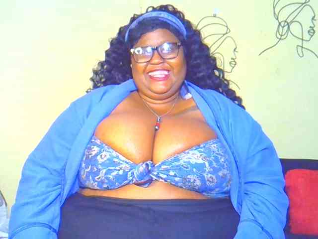 BellyGoddess webcam