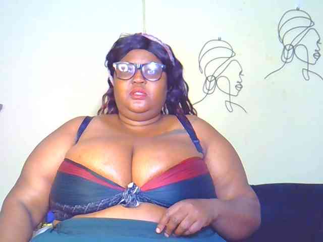 BellyGoddess webcam