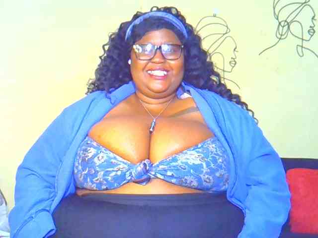 BellyGoddess webcam