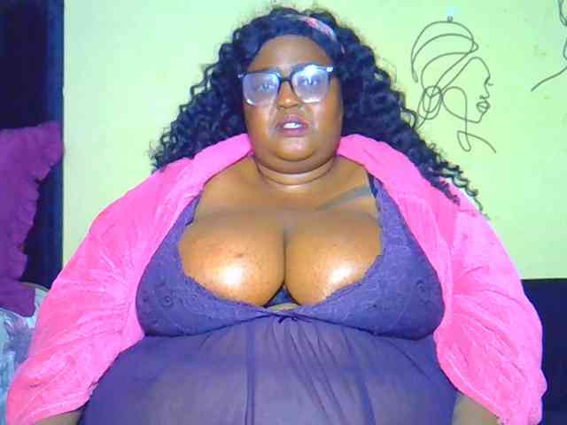 BellyGoddess webcam