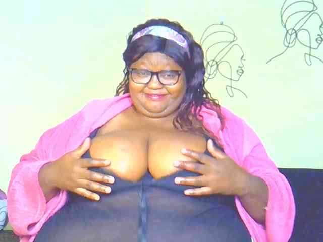BellyGoddess webcam