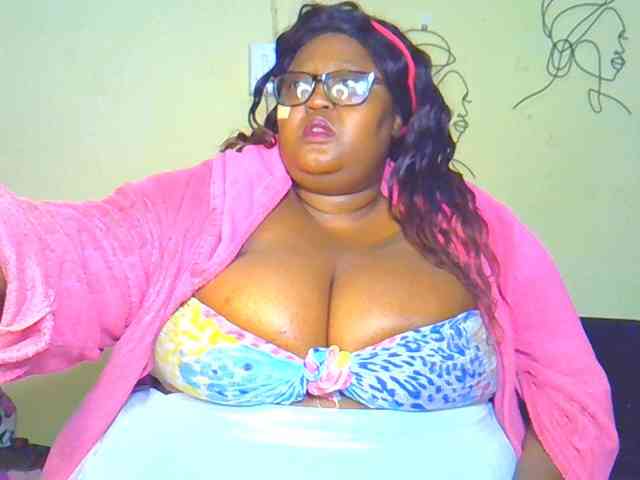 BellyGoddess webcam