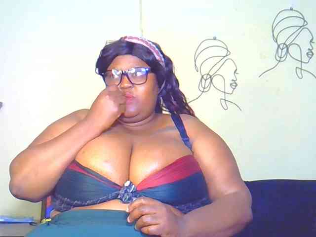 BellyGoddess webcam