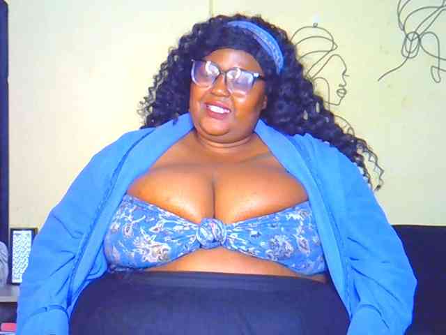 BellyGoddess webcam