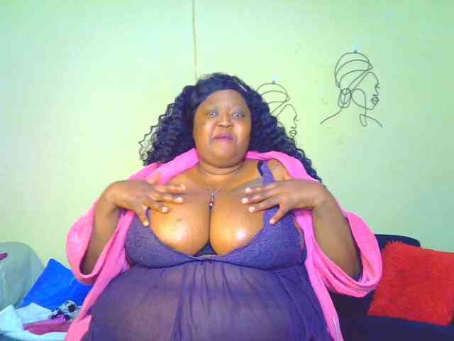 BellyGoddess webcam