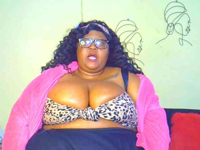 BellyGoddess webcam