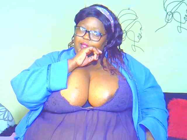 BellyGoddess webcam