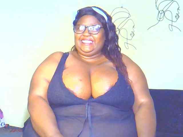 BellyGoddess webcam