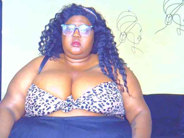BellyGoddess webcam
