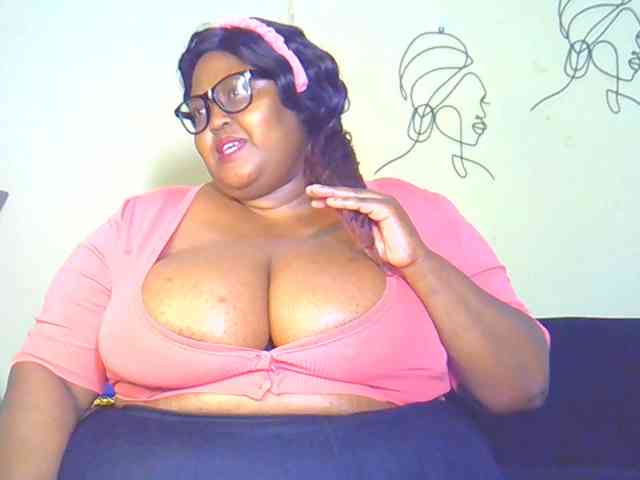 BellyGoddess webcam