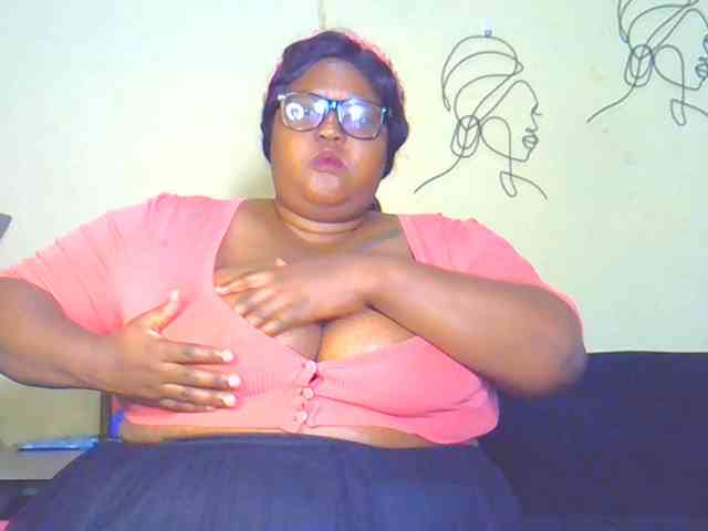BellyGoddess webcam