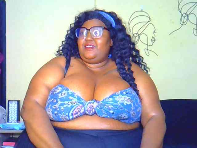 BellyGoddess webcam