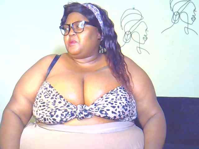 BellyGoddess webcam
