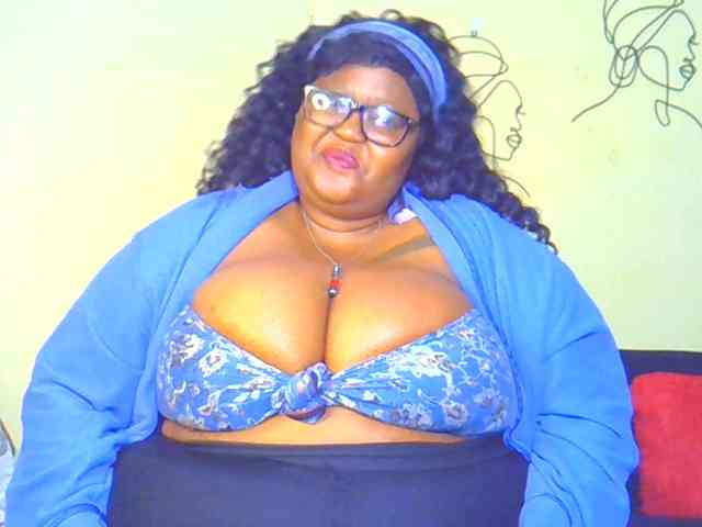 BellyGoddess webcam