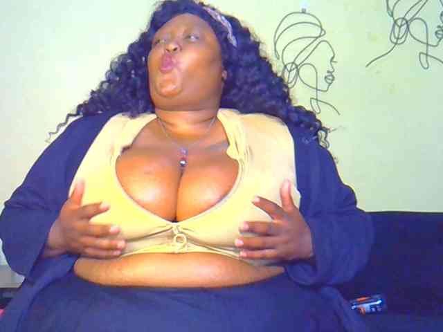 BellyGoddess webcam