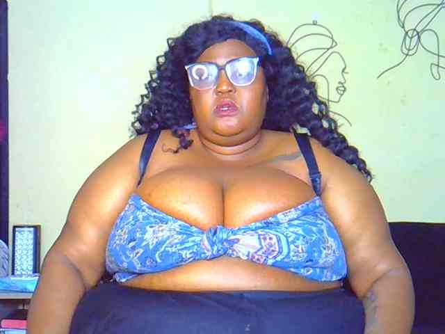 BellyGoddess webcam