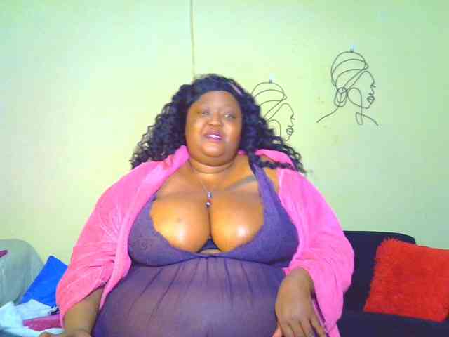 BellyGoddess webcam