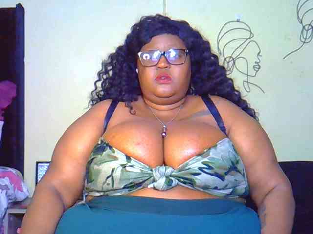 BellyGoddess webcam