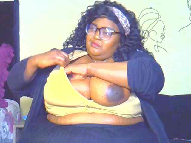 BellyGoddess webcam
