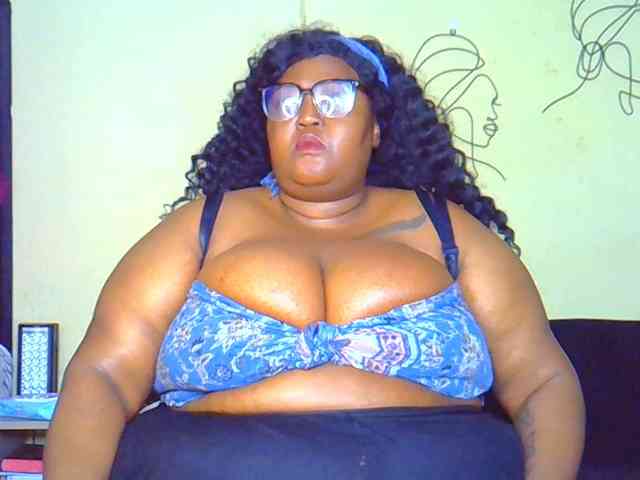 BellyGoddess webcam