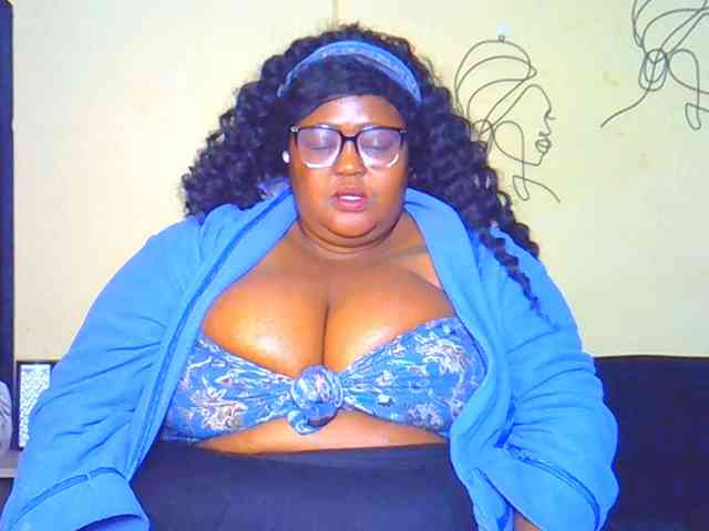 BellyGoddess webcam