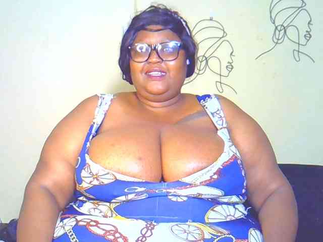 BellyGoddess webcam