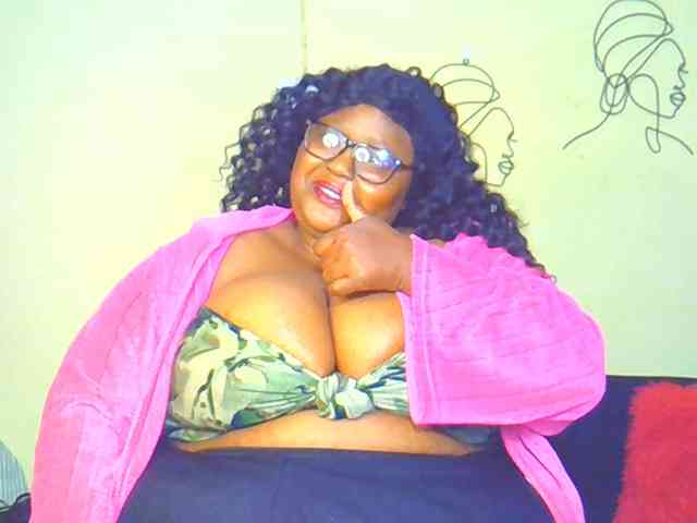 BellyGoddess webcam